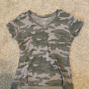 Camo v-neck